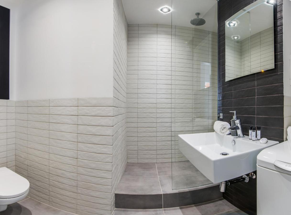 Dworzec Centralny P&O Serviced Apartments Варшава Екстер'єр фото